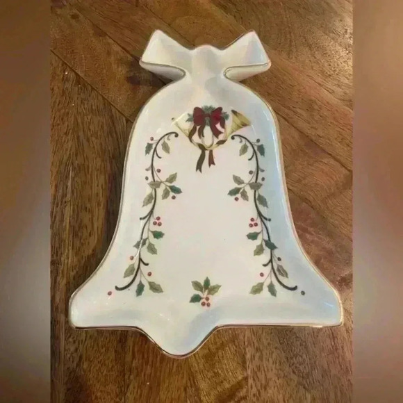 Mikasa holiday bell dish - Picture 1 of 4